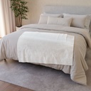 68f75fa6678566bf4301cdf2_Soft Polyester Blanket_img4.jpg